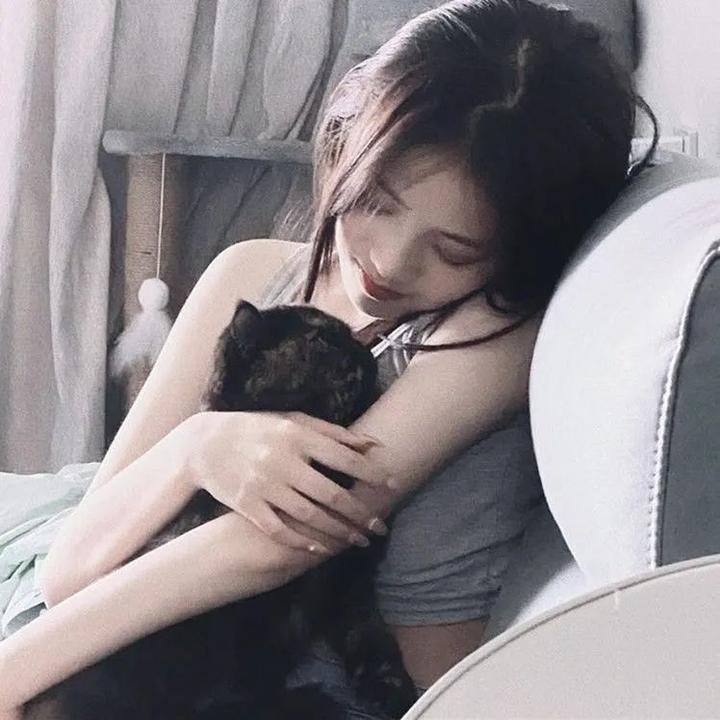 他们在岛屿写作：朝向一首诗的完成